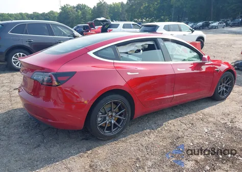 2018 Tesla Model 3 Long Range/Mid Range z USA, uszkodzony, nr VIN 5YJ3E1EA7JF058454